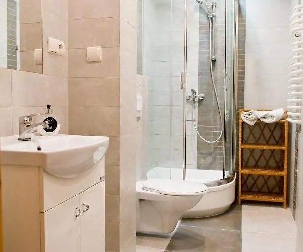 U Bohuna Jacuzzi & Sauna דירה