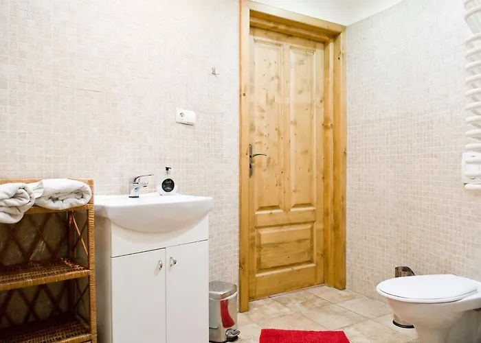 شقة U Bohuna Jacuzzi & Sauna *