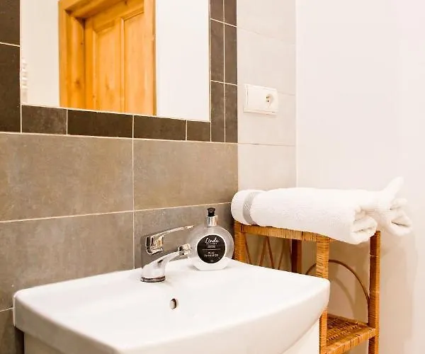 U Bohuna Jacuzzi & Sauna זקופאנה